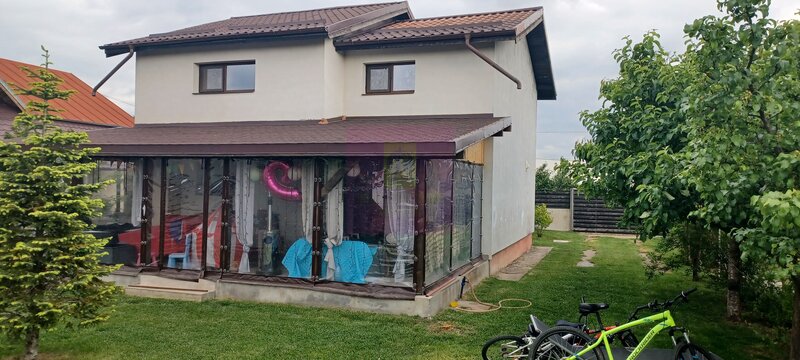 Sabareni, casa 2011, P+M 4 camere + dependinte, curte 500 mp